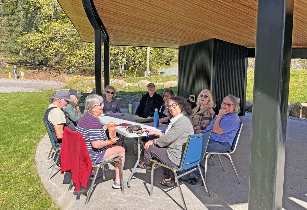 CommunityHall-Volunteers